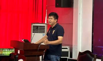 说明: J:\5.william威廉亚洲官方(2022年11月始)\照片\【20240827】教职工大会传达暑期工作会议二十届三中全会精神\微信图片_20240828114501.jpg