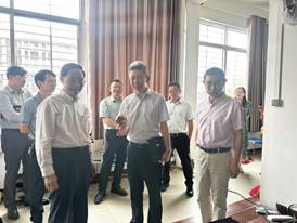 说明: J:\5.william威廉亚洲官方（2022年11月始）\照片\【20230512】符宣国书记调研学院人才工作\精选\微信图片_202305151127544.jpg